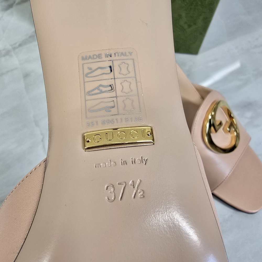 Gucci Blondie Blush Slide Sandals with Gold Logo - Picture 10 of 12